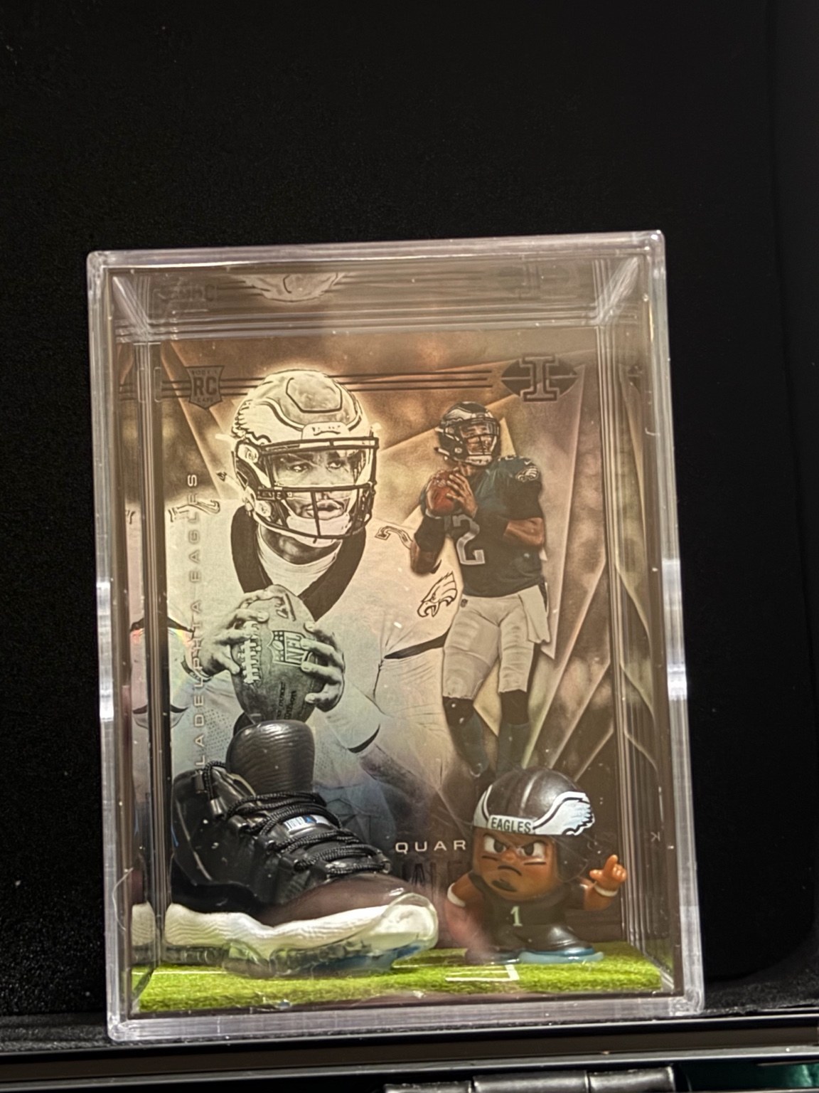 Bigger display box with TeenyMates figure and mini sneaker